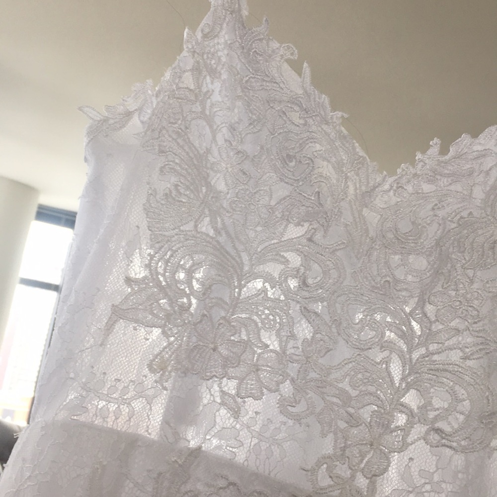 White wedding dress โจ - Picture 5 of 7